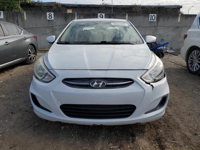 KMHCT4AE3HU379064 - 2017 HYUNDAI ACCENT SE WHITE photo 5