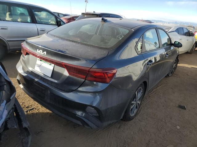 3KPF24AD7PE527676 - 2023 KIA FORTE LX GRAY photo 3