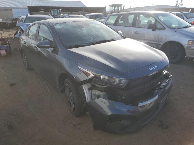 3KPF24AD7PE527676 - 2023 KIA FORTE LX GRAY photo 4