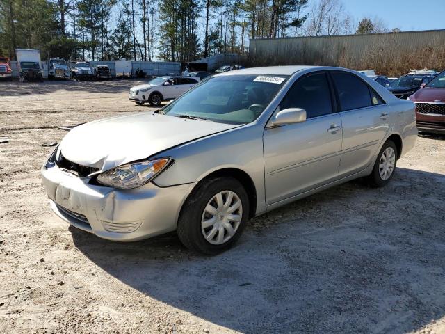 4T1BE32KX5U952249 - 2005 TOYOTA CAMRY LE SILVER photo 1