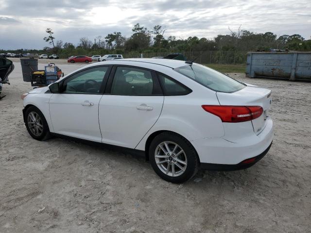 1FADP3F2XJL252819 - 2018 FORD FOCUS SE WHITE photo 2