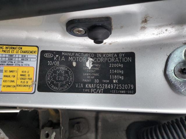 KNAFG528497252079 - 2009 KIA RONDO BASE SILVER photo 13