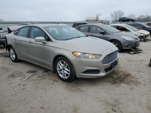 3FA6P0H74FR224541 - 2015 FORD FUSION SE GOLD photo 4