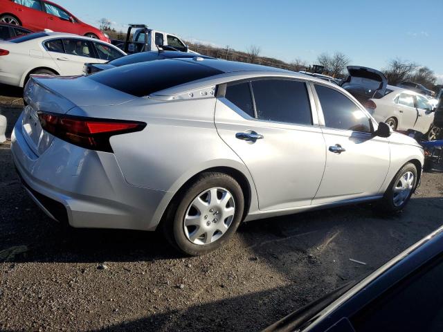 1N4BL4BV0LC164387 - 2020 NISSAN ALTIMA S SILVER photo 3