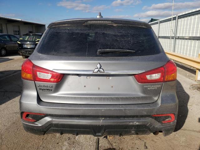 JA4AP3AU5JU022423 - 2018 MITSUBISHI OUTLANDER ES GRAY photo 6