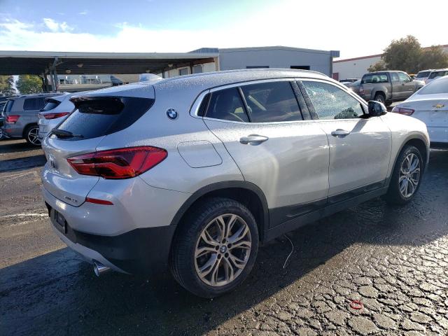 WBXYH9C04L5P57442 - 2020 BMW X2 SDRIVE28I SILVER photo 3