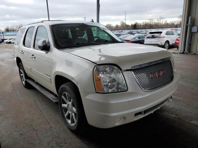 1GKS2EEF6DR355290 - 2013 GMC YUKON DENALI WHITE photo 4