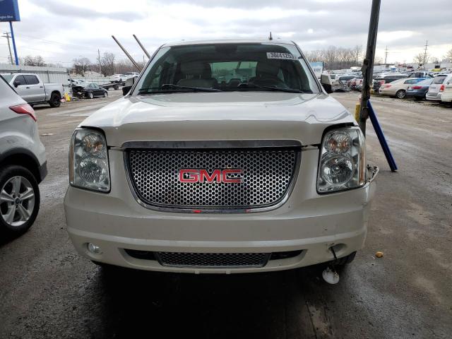 1GKS2EEF6DR355290 - 2013 GMC YUKON DENALI WHITE photo 5