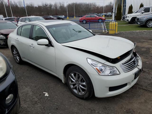 JNKBV61F47M819479 - 2007 INFINITI G35 WHITE photo 4