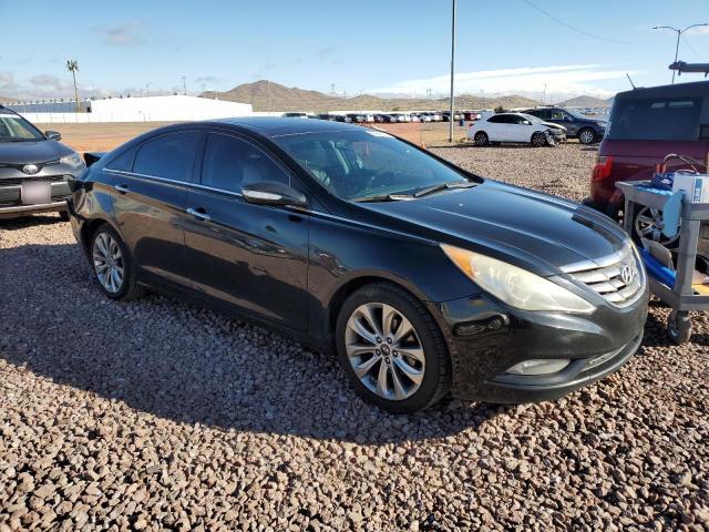 5NPEC4AB0DH517747 - 2013 HYUNDAI SONATA SE BLACK photo 4