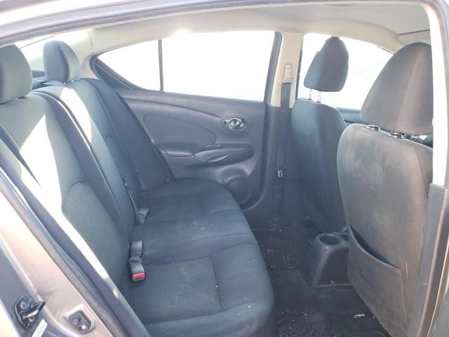 3N1CN7AP4DL829166 - 2013 NISSAN VERSA S GRAY photo 10