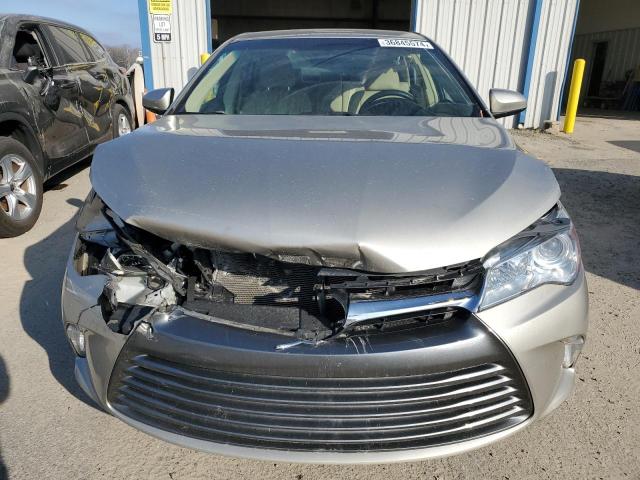 4T1BF1FK4HU725672 - 2017 TOYOTA CAMRY LE SILVER photo 5