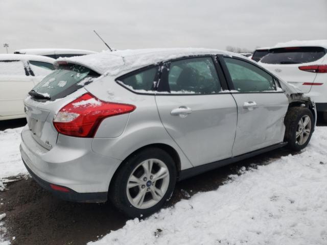 1FADP3K22EL420674 - 2014 FORD FOCUS SE SILVER photo 3