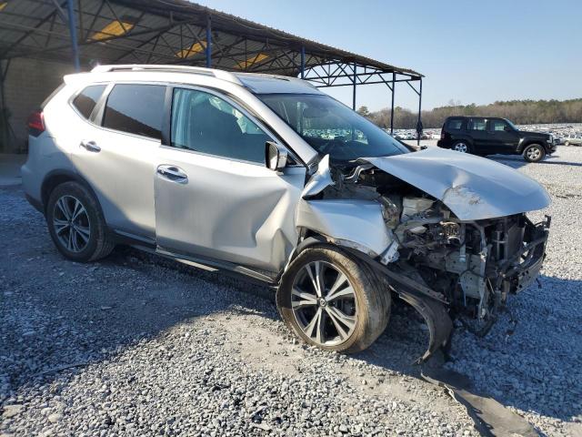 5N1AT2MV9HC827725 - 2017 NISSAN ROGUE SV SILVER photo 4