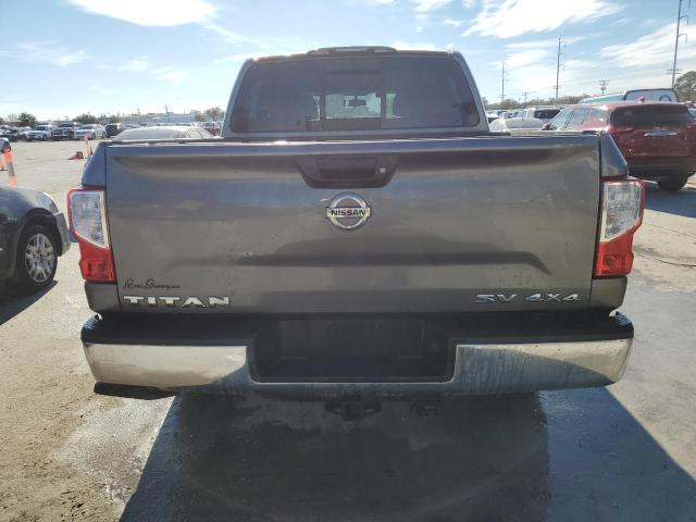 1N6AA1EJXJN544872 - 2018 NISSAN TITAN S GRAY photo 6