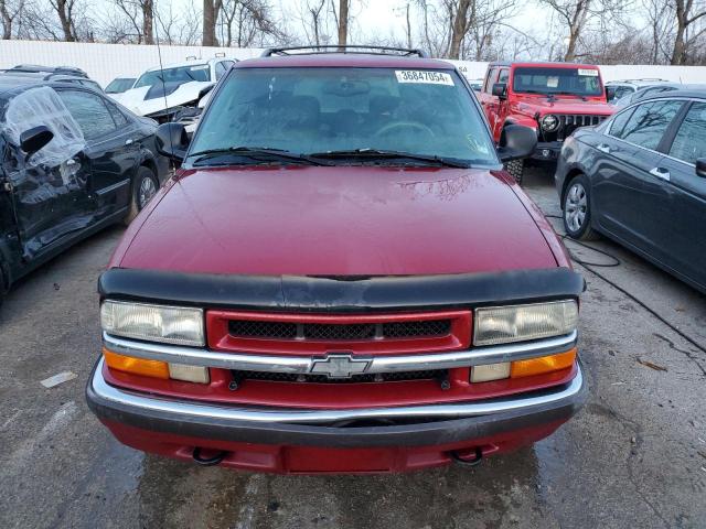 1GNDT13W7W2209562 - 1998 CHEVROLET BLAZER MAROON photo 5