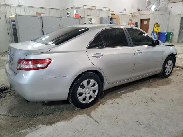 4T1BF3EK0BU646519 - 2011 TOYOTA CAMRY BASE SILVER photo 3