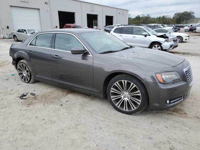 2C3CCABG1EH146337 - 2014 CHRYSLER 300 S GRAY photo 4