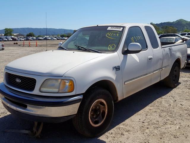 1FTZX1763WKB76749 - 1998 FORD F150  photo 2