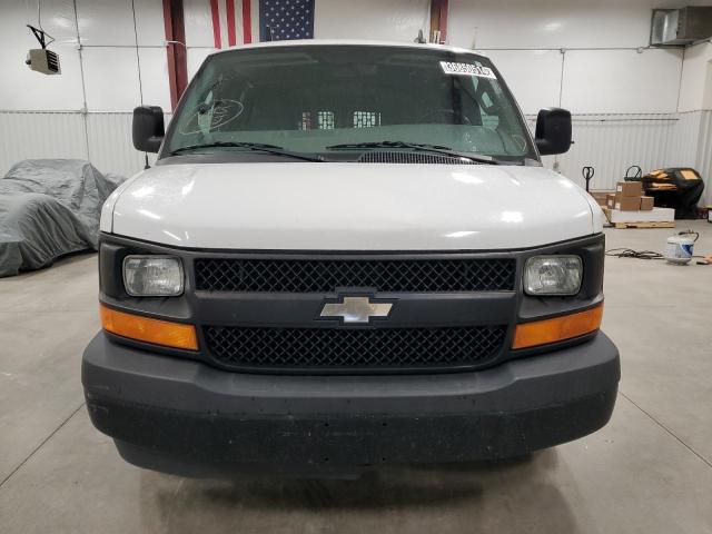 1GCWGAFGXH1142961 - 2017 CHEVROLET EXPRESS G2 WHITE photo 5