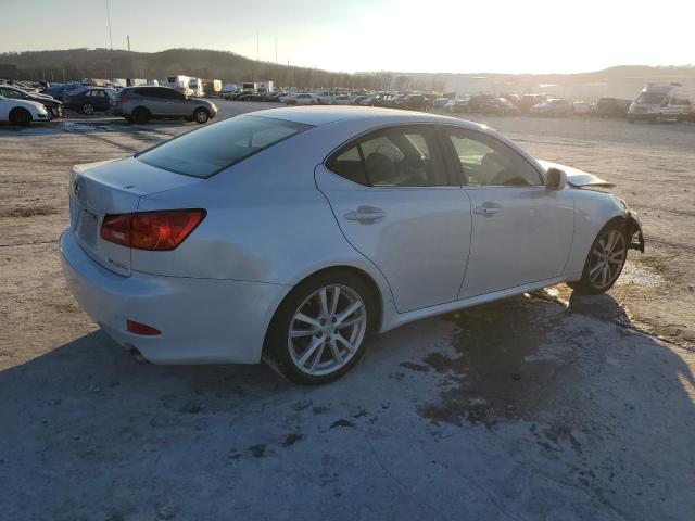 JTHBK262X62012305 - 2006 LEXUS IS 250 WHITE photo 3