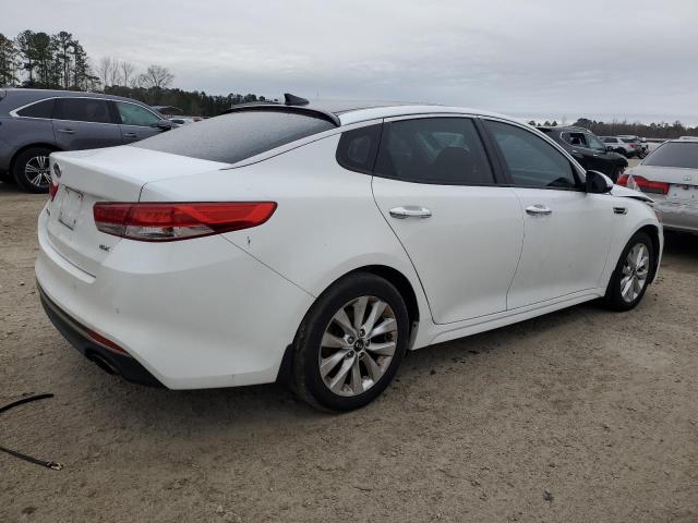 5XXGU4L38JG215559 - 2018 KIA OPTIMA EX WHITE photo 3