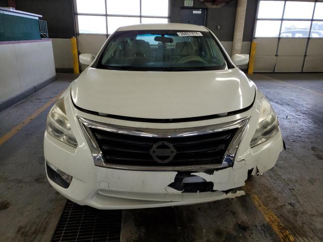 1N4AL3APXFC422427 - 2015 NISSAN ALTIMA 2.5 WHITE photo 5