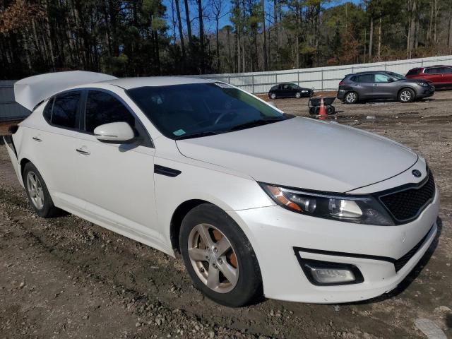 KNAGM4A71F5574699 - 2015 KIA OPTIMA LX WHITE photo 4