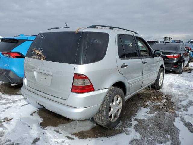 4JGAB72E8YA194763 - 2001 MERCEDES-BENZ C-CLASS 430 SILVER photo 3