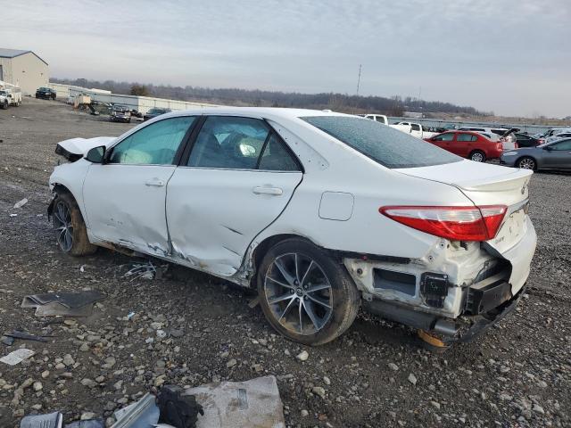 4T1BK1FK9FU567824 - 2015 TOYOTA CAMRY XSE WHITE photo 2