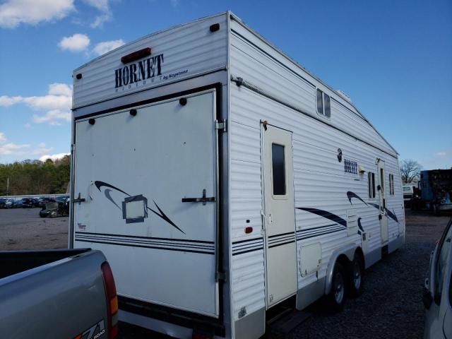 4YDT29F2X37309438 - 2003 KEYSTONE HORNET WHITE photo 4