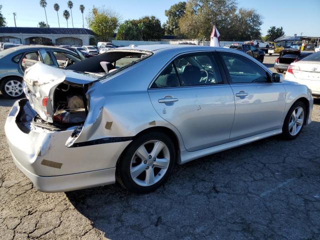 4T1BF3EK7BU163559 - 2011 TOYOTA CAMRY BASE SILVER photo 3