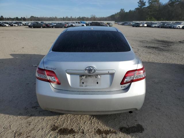 4T1BF3EK2BU680588 - 2011 TOYOTA CAMRY BASE SILVER photo 6