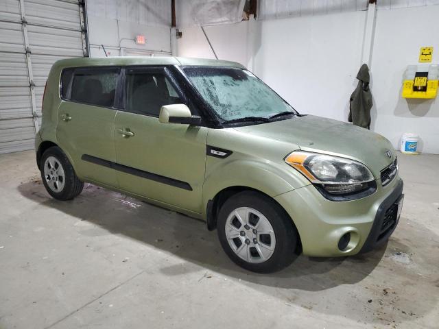 KNDJT2A53D7499682 - 2013 KIA SOUL GREEN photo 4