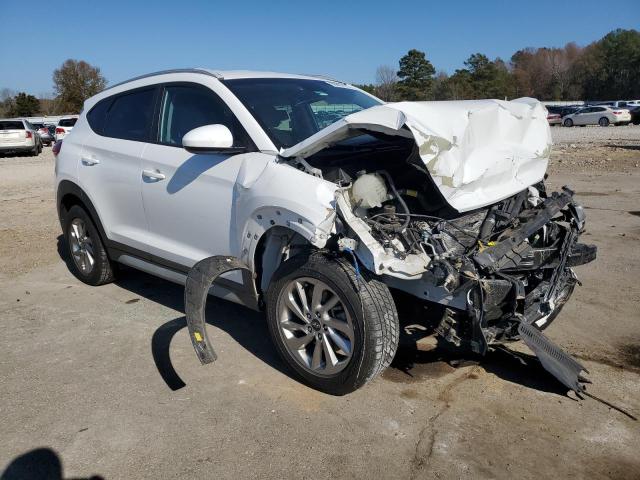 KM8J33A42JU668614 - 2018 HYUNDAI TUCSON SEL WHITE photo 4