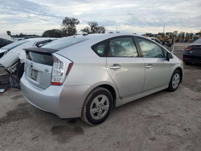 JTDKN3DU8B0281380 - 2011 TOYOTA PRIUS SILVER photo 3