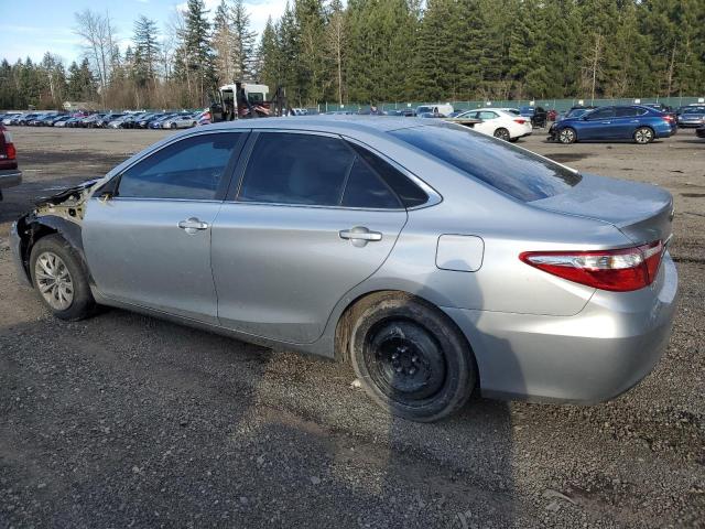 4T4BF1FK4GR564373 - 2016 TOYOTA CAMRY LE SILVER photo 2