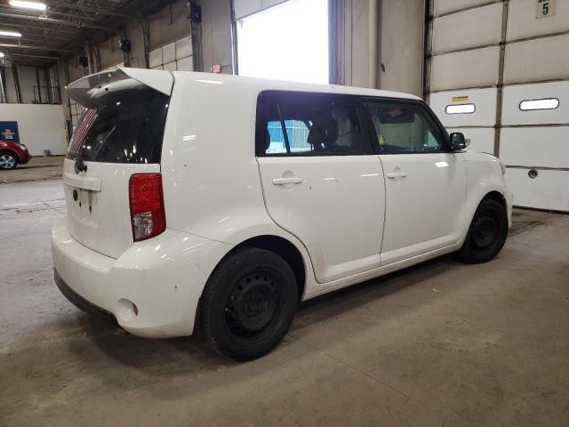 JTLZE4FE3FJ069100 - 2015 TOYOTA SCION XB WHITE photo 3