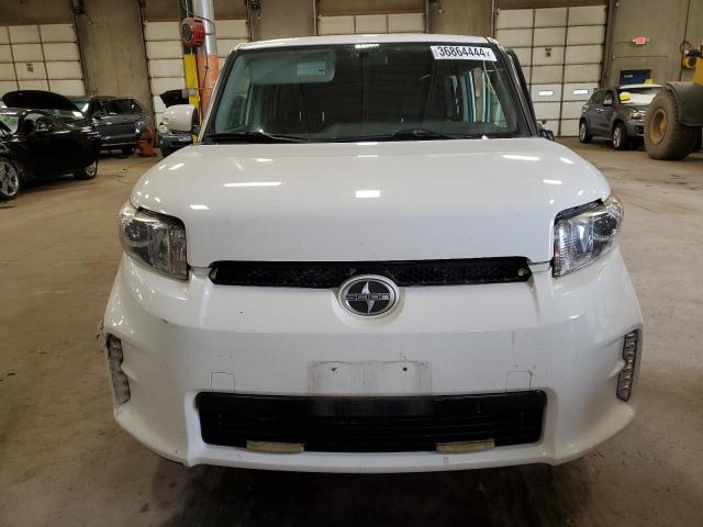 JTLZE4FE3FJ069100 - 2015 TOYOTA SCION XB WHITE photo 5