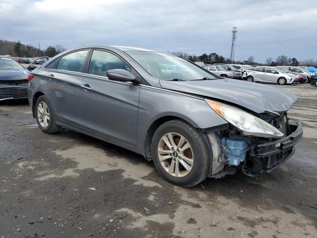 5NPEB4AC8DH787580 - 2013 HYUNDAI SONATA GLS GRAY photo 4