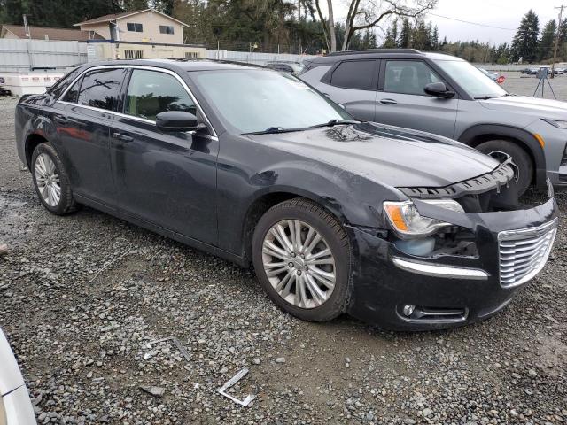 2C3CCARG5DH558104 - 2013 CHRYSLER 300 BLACK photo 4