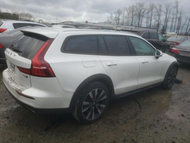 YV4102WK4M1074673 - 2021 VOLVO V60 CROSS T5 MOMENTUM WHITE photo 3