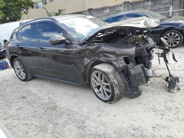ZASFAKPN1J7B72235 - 2018 ALFA ROMEO STELVIO SPORT ყავისფერი ფოტო 4