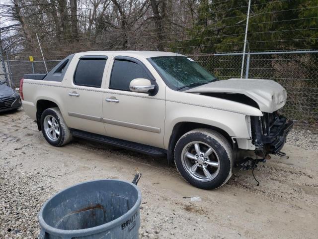 3GNEC12067G135349 - 2007 CHEVROLET AVALANCHE C1500 GOLD photo 4