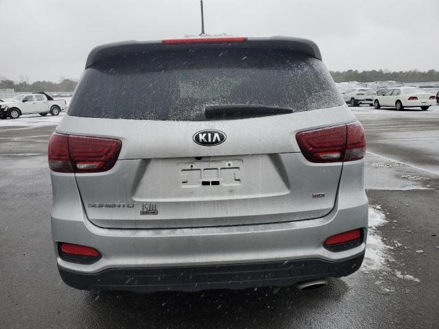 5XYPGDA31KG535927 - 2019 KIA SORENTO L SILVER photo 6