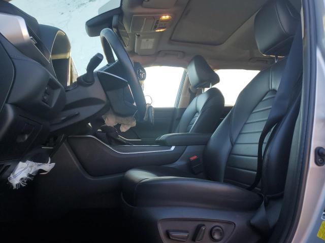 5TDGZRBH7NS565426 - 2022 TOYOTA HIGHLANDER XLE SILVER photo 7