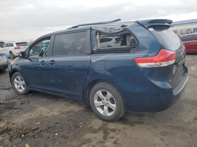 5TDKK3DC9BS069441 - 2011 TOYOTA SIENNA LE BLUE photo 2