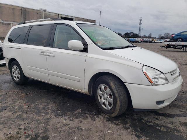 KNDMG4C3XA6357727 - 2010 KIA SEDONA LX WHITE photo 4