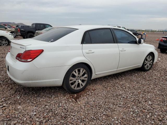 4T1BK36B08U306676 - 2008 TOYOTA AVALON XL WHITE photo 3