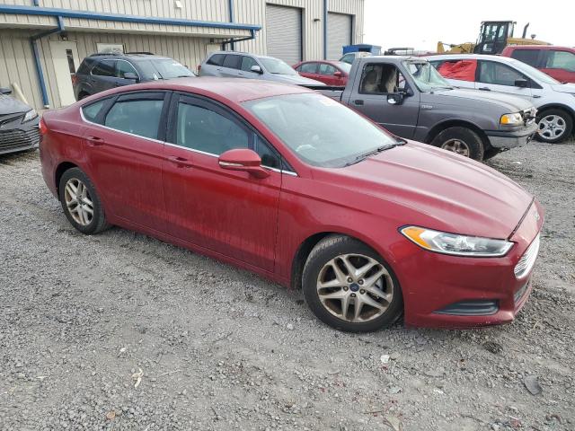 1FA6P0H73G5115816 - 2016 FORD FUSION SE RED photo 4